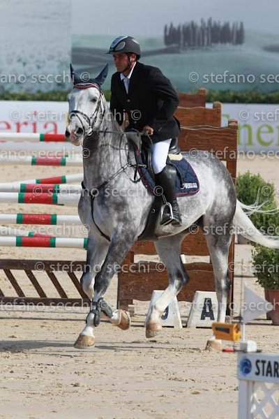 MAIO_KIMTENDER_GIO CAV 2011_SS3_0636.jpg